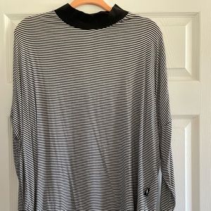 Mockneck loose long sleeve